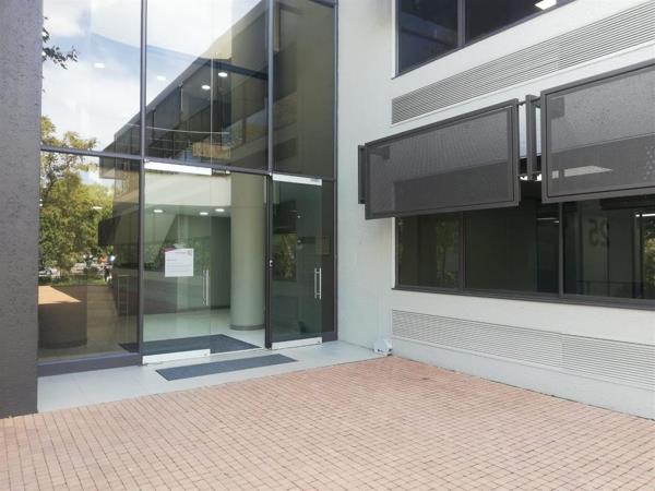 301 m² Office Space