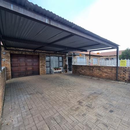 2 Bedroom Townhouse