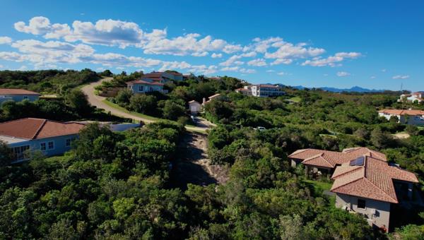 1 965 m² Land
