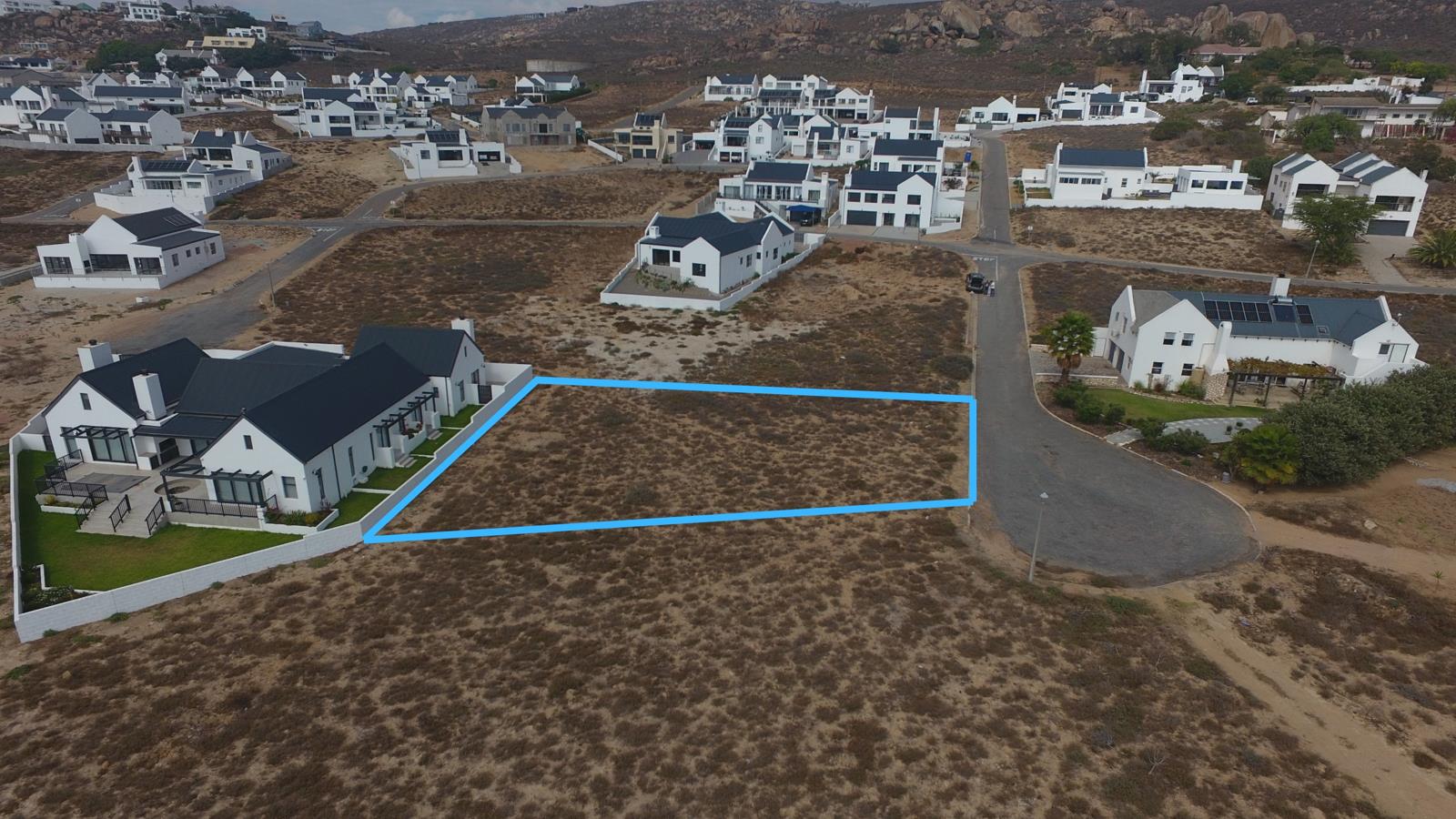 788 m² Land available in Da Gama Bay