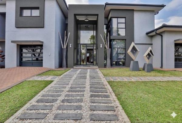 5 Bedroom House