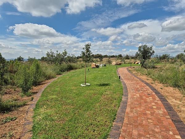844 m² Land