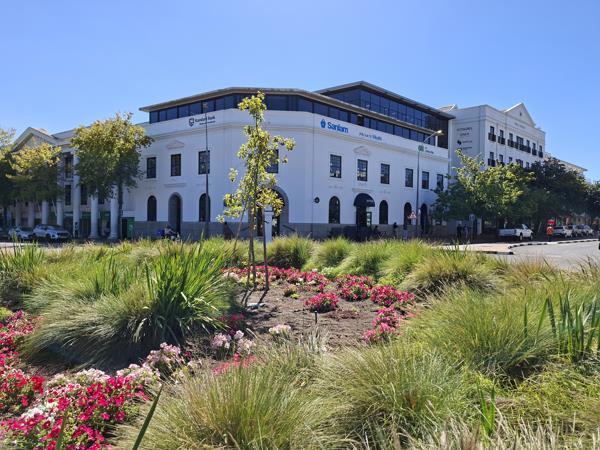 279 m² Commercial space