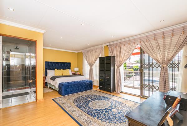 5 Bedroom House