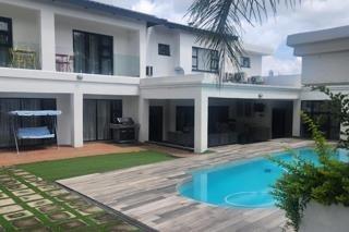 10 Bedroom Townhouse