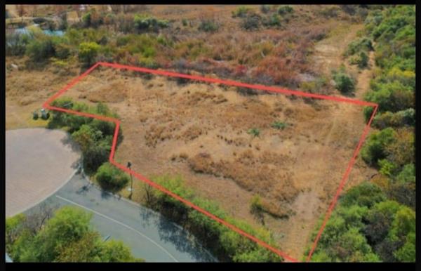 2 356 m² Land
