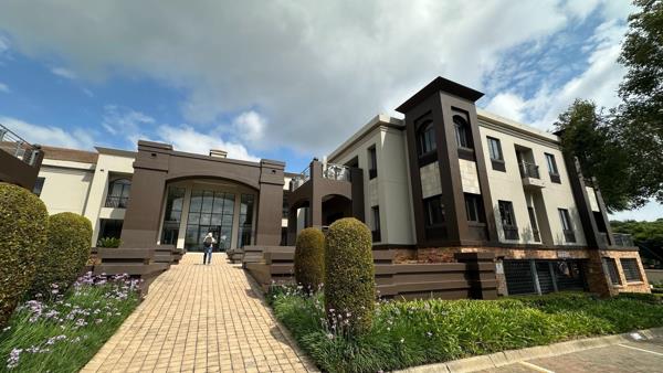 370 m² Office Space