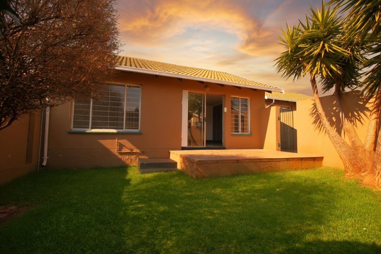 2 Bedroom Simplex in Sundowner