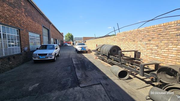 1 500 m² Commercial space