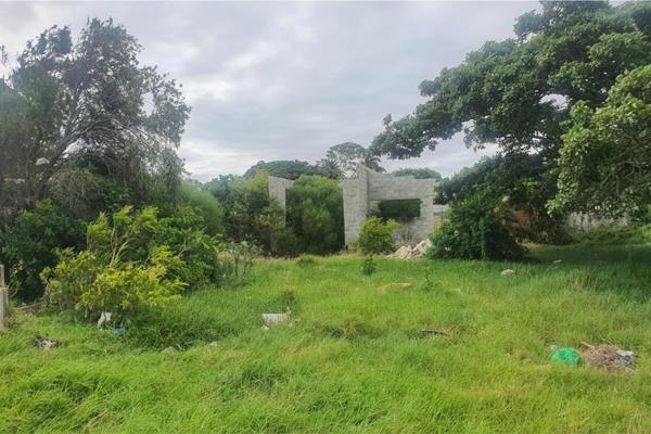 1 022 m² Land