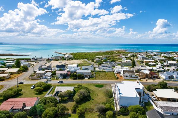 1 023 m² Land