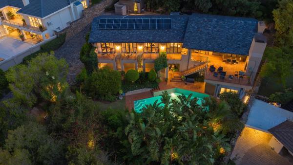 6 Bedroom House