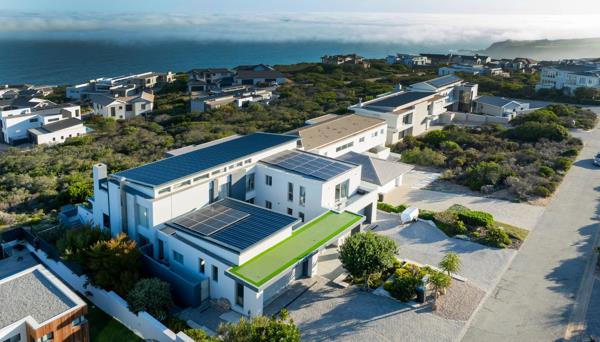 5 Bedroom House