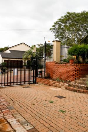 8 Bedroom House