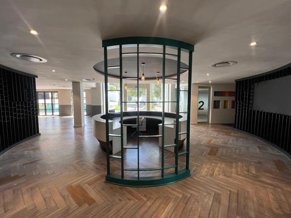 3 127 m² Office Space