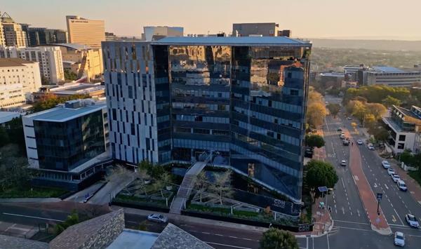 779 m² Office Space