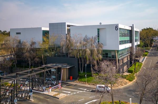 665 m² Office Space