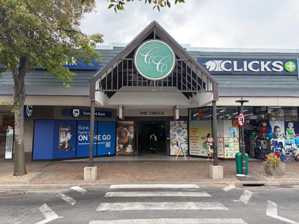 32.5 m² Retail Space