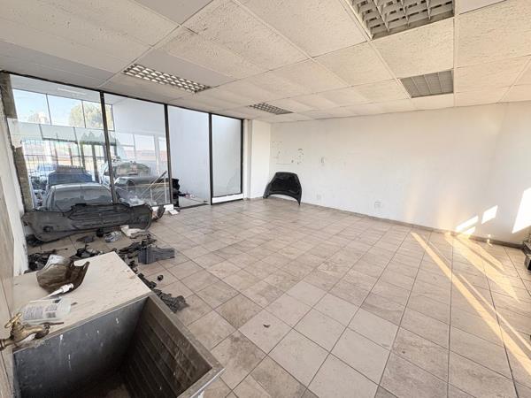 122 m² Commercial space