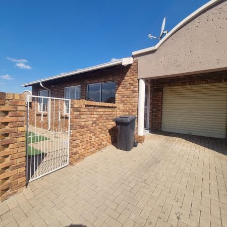 2 Bedroom Townhouse