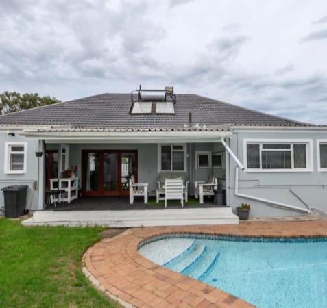 5 Bedroom House