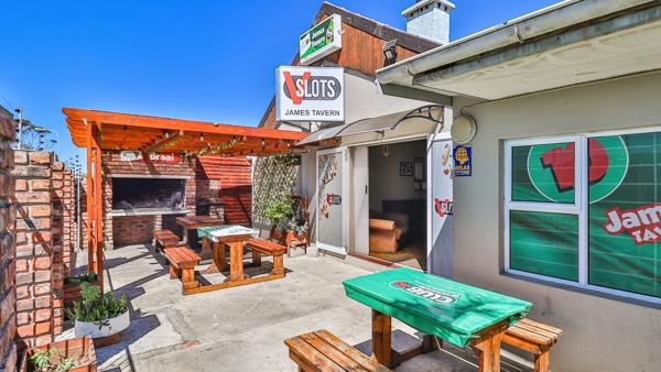 305 m² Commercial space