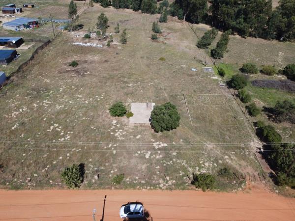 1 010 m² Land