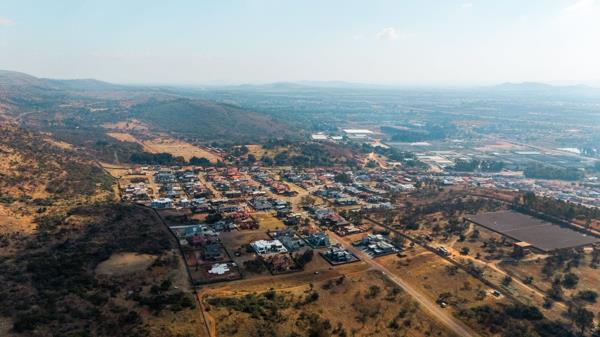 851 m² Land