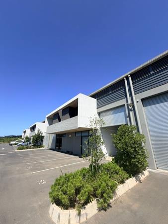 211 m² Industrial space