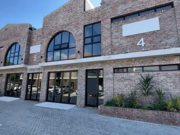 113 m² Commercial space