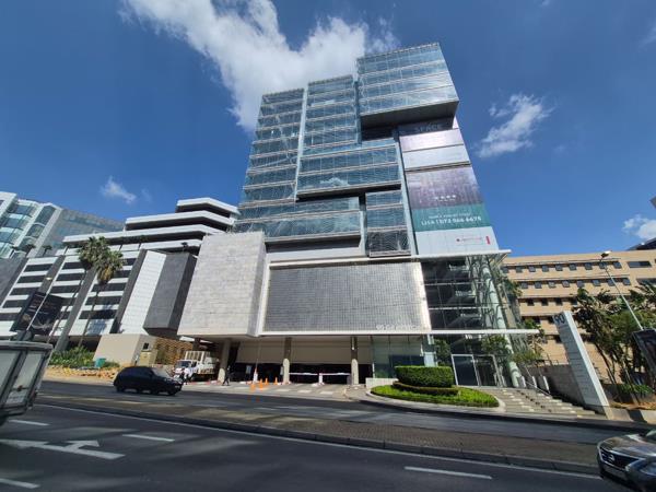 1 976 m² Commercial space