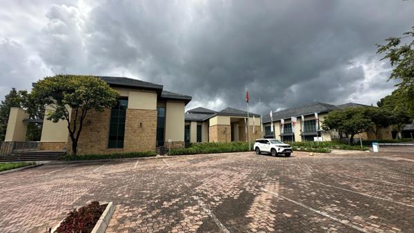 9 360 m² Office Space