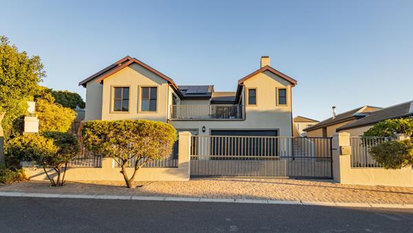 5 Bedroom House