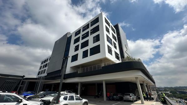 750 m² Office Space