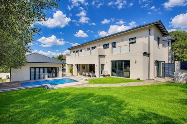 6 Bedroom House