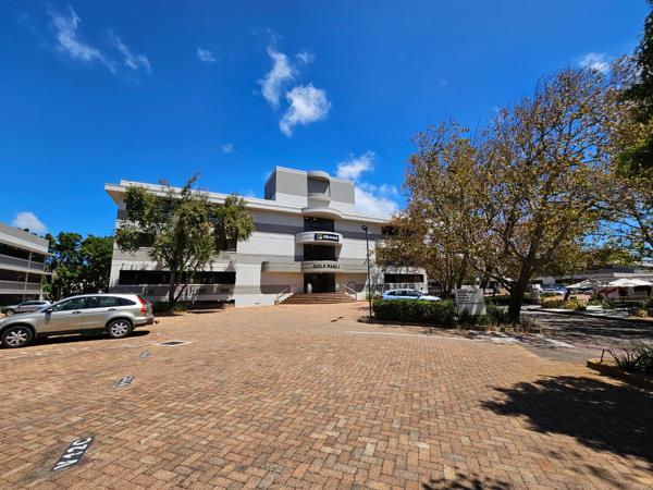 924 m² Commercial space