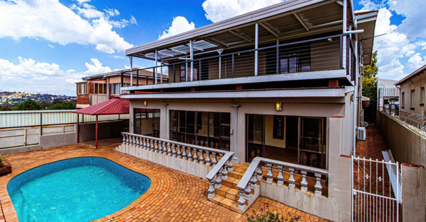 7 Bedroom House
