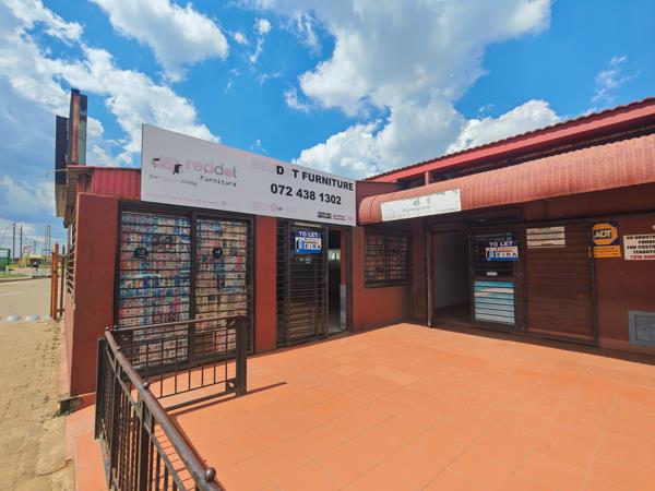 230 m² Retail Space