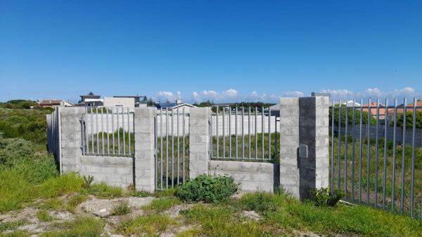 596 m² Land