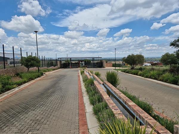 855 m² Land