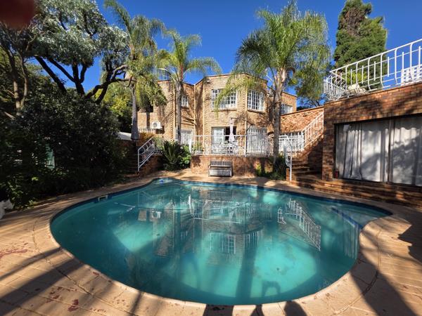 6 Bedroom House