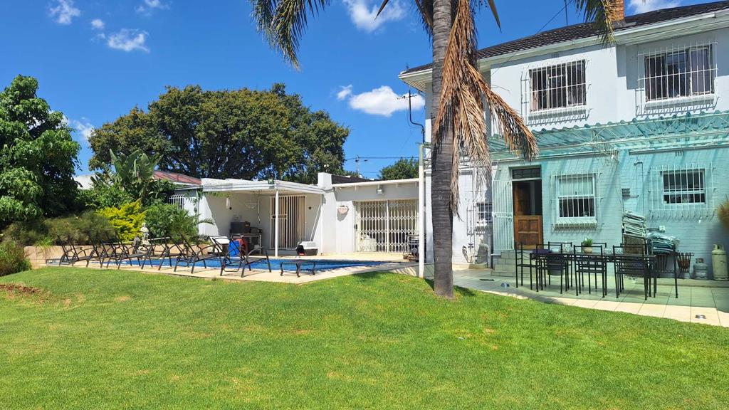 5 Bedroom House
