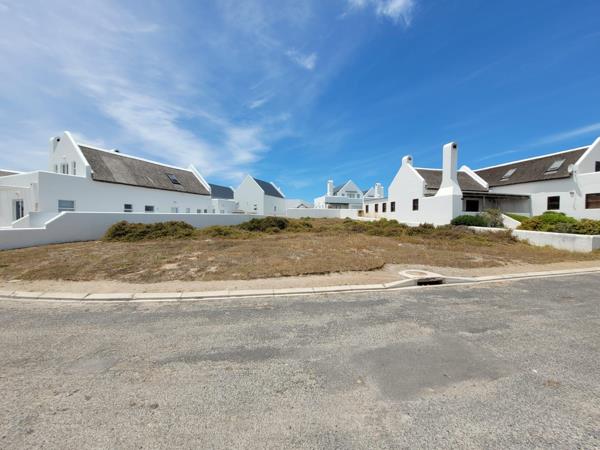 562 m² Land