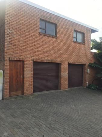927.8 m² Commercial space