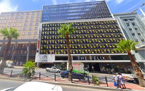 663 m² Office Space