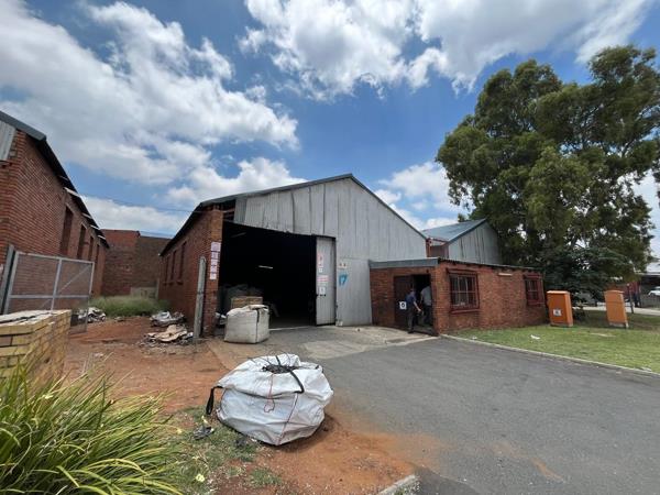 1 700 m² Industrial space