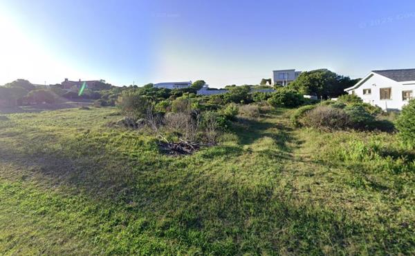 930 m² Land