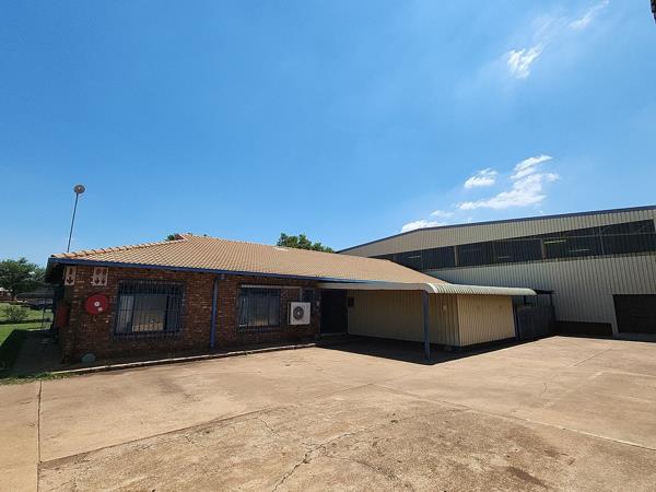 5 990 m² Industrial space