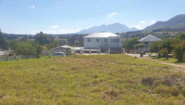 582 m² Land