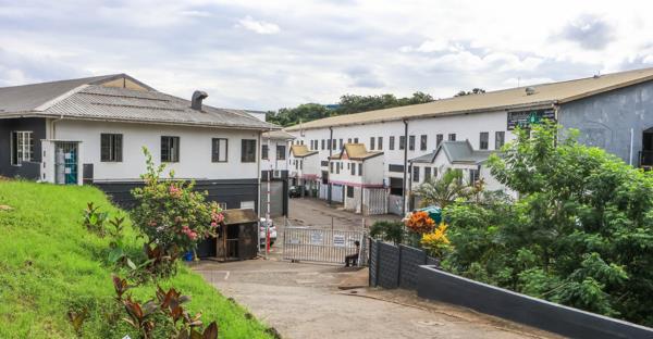 320 m² Commercial space